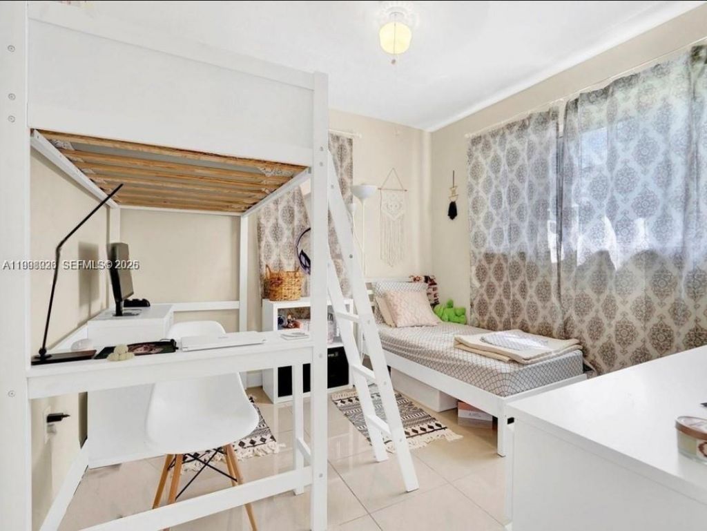 6930 SW 12th St, Pembroke Pines, FL 33023 Photo