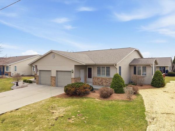 653 Minnesota AVENUE, Oostburg, WI 53070