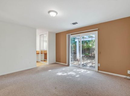 2744 Catania Way, Sacramento, CA 95826 Photo