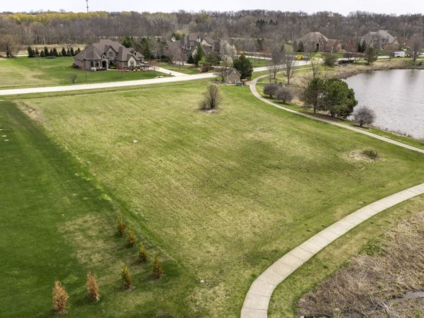 18490 S Pineprairie Drive , Mokena, IL 60448