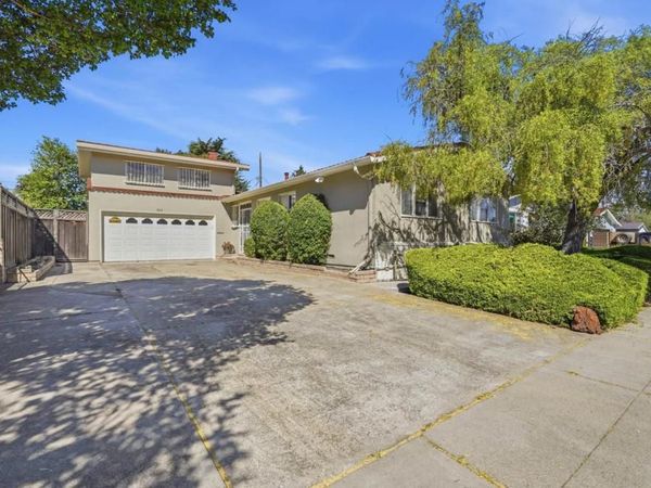 725 Santa Rita Street, Sunnyvale, CA 94085