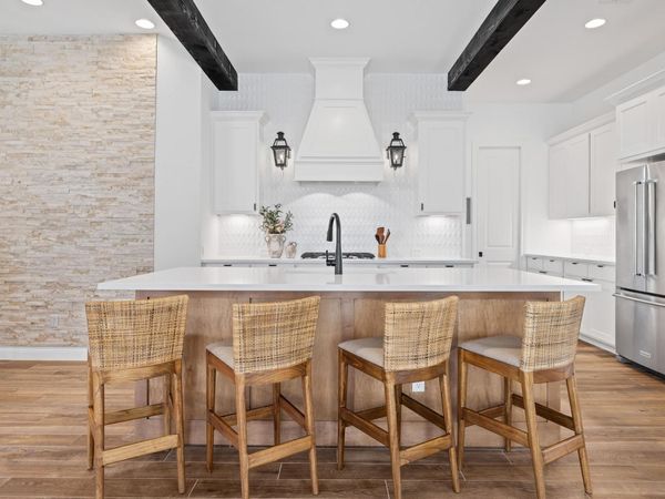 925 Indian Hawthorne DR, Unit GH-39, Georgetown, TX 78628