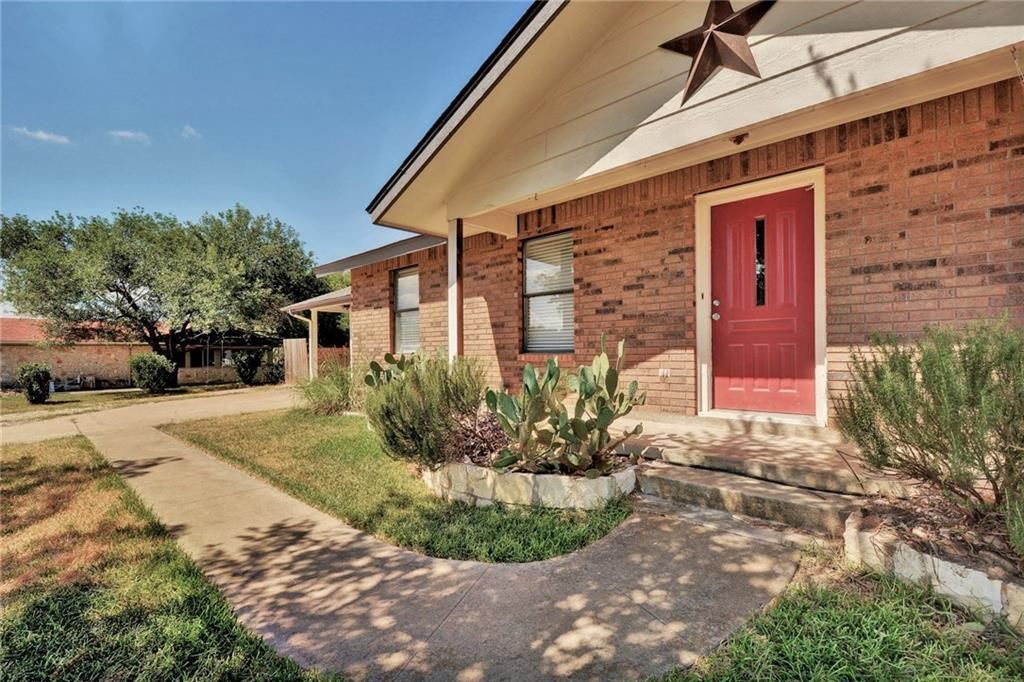 110 Skyview Ter, Leander, TX 78641 Main Photo
