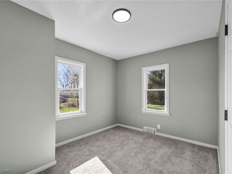 800 Independence Avenue, Akron, OH 44310 Photo 12