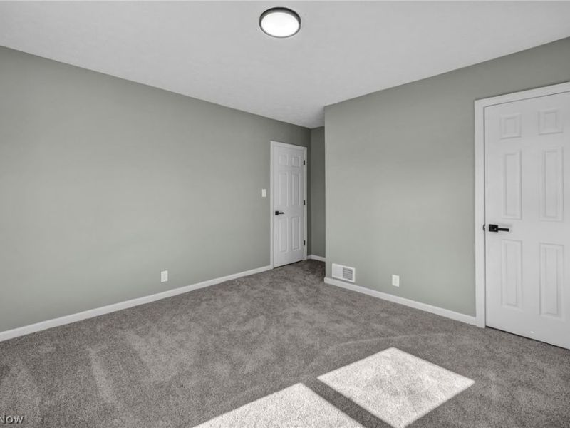 800 Independence Avenue, Akron, OH 44310 Photo 13