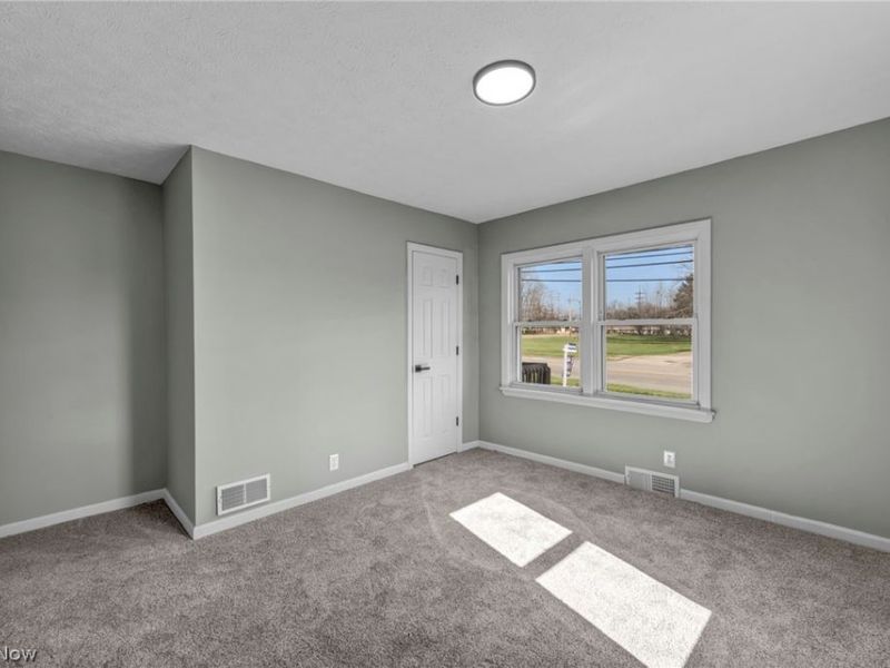 800 Independence Avenue, Akron, OH 44310 Photo 15