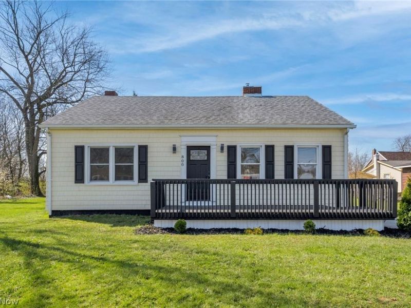 800 Independence Avenue, Akron, OH 44310 Photo 2