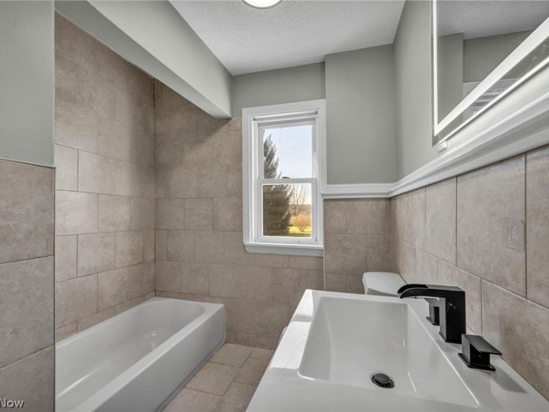 800 Independence Avenue, Akron, OH 44310 Photo 20