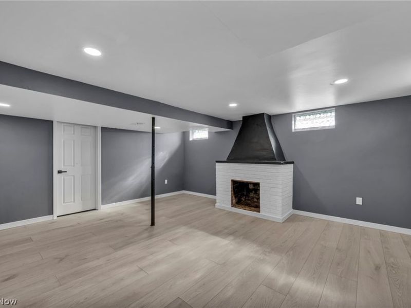 800 Independence Avenue, Akron, OH 44310 Photo 28