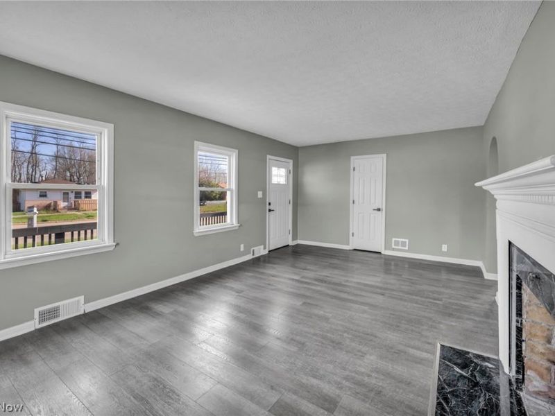 800 Independence Avenue, Akron, OH 44310 Photo 3