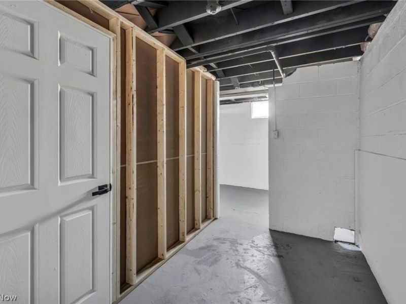 800 Independence Avenue, Akron, OH 44310 Photo 33