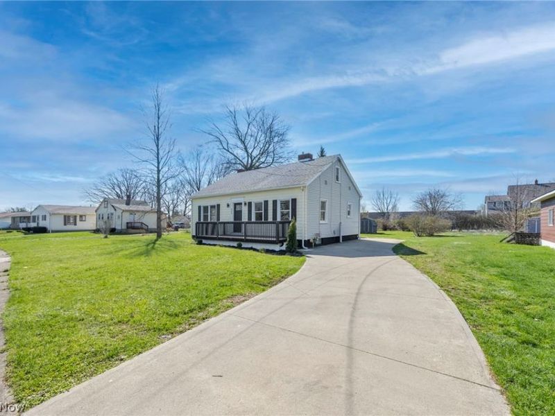 800 Independence Avenue, Akron, OH 44310 Photo 36