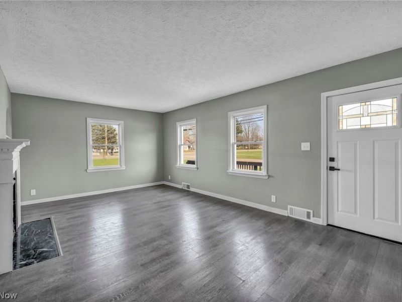 800 Independence Avenue, Akron, OH 44310 Photo 5