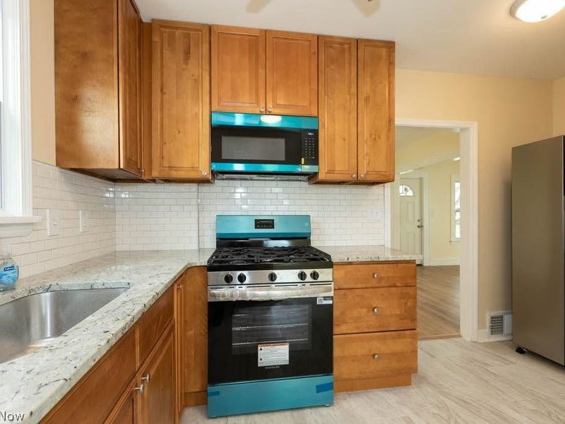 3720 Washington Park, Newburgh Heights, OH 44105 Photo 11