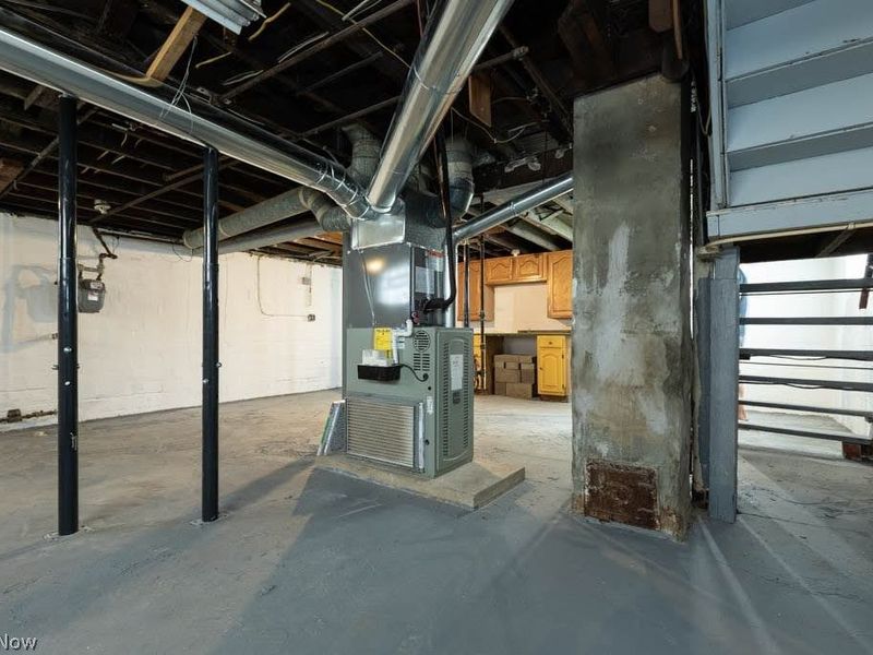 3720 Washington Park, Newburgh Heights, OH 44105 Photo 33