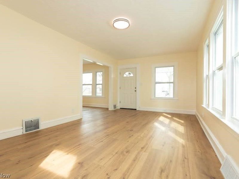 3720 Washington Park, Newburgh Heights, OH 44105 Photo 5