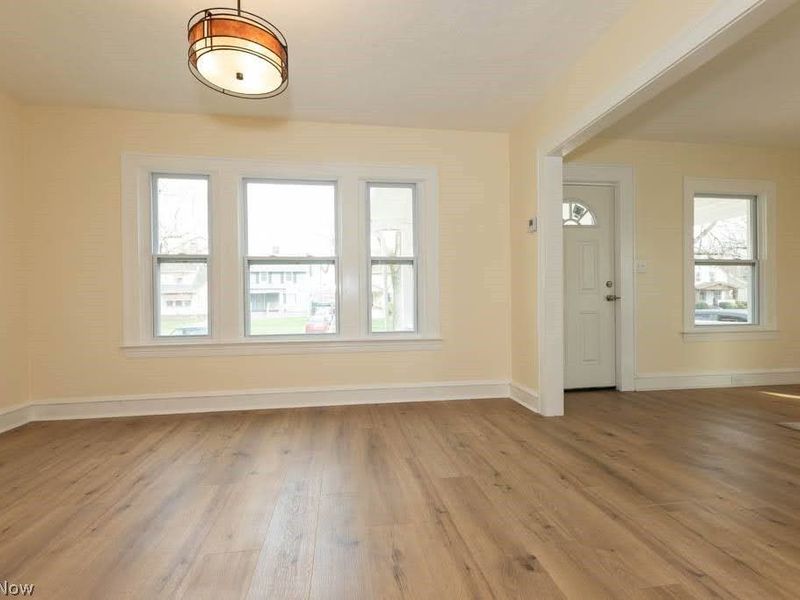 3720 Washington Park, Newburgh Heights, OH 44105 Photo 9