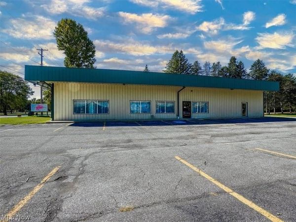 326 W Main Road , Conneaut, OH 44030