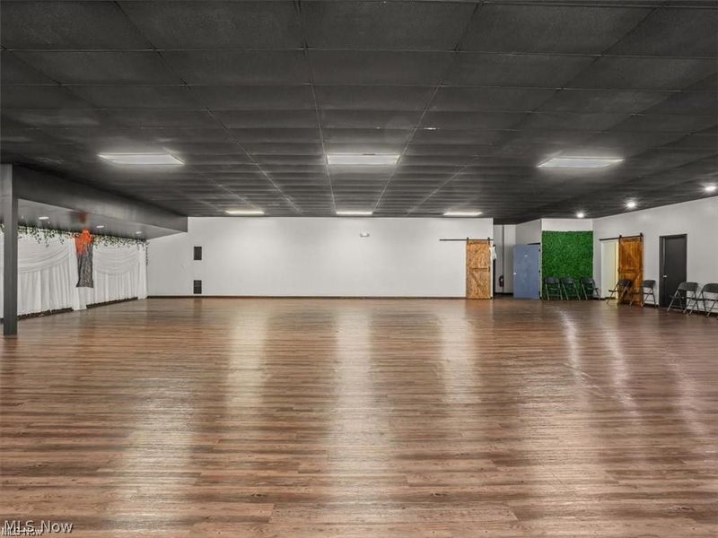 326 W Main Road, Conneaut, OH 44030 Photo 10