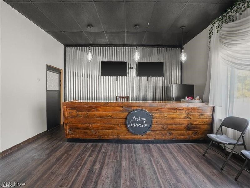 326 W Main Road, Conneaut, OH 44030 Photo 2