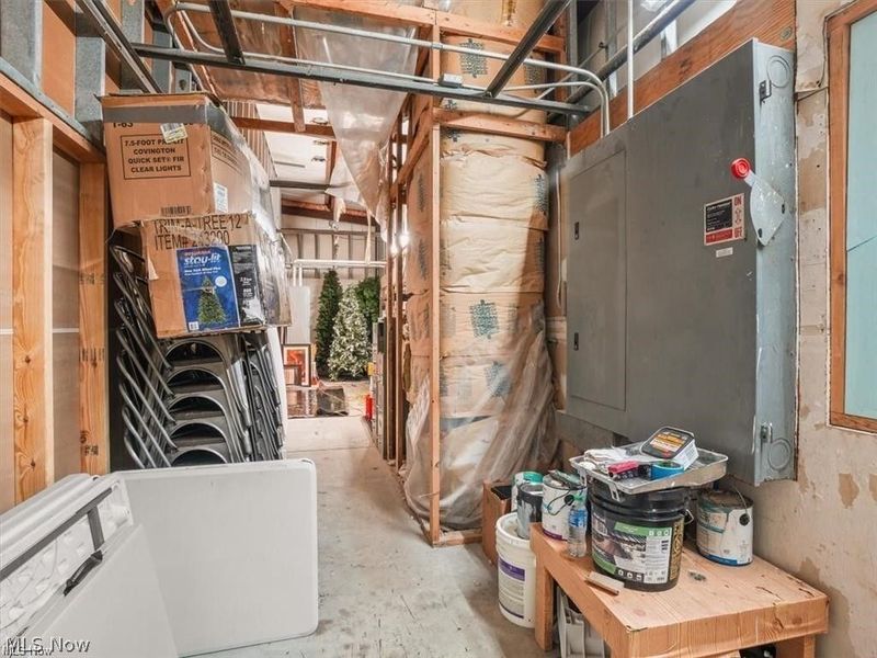 326 W Main Road, Conneaut, OH 44030 Photo 27