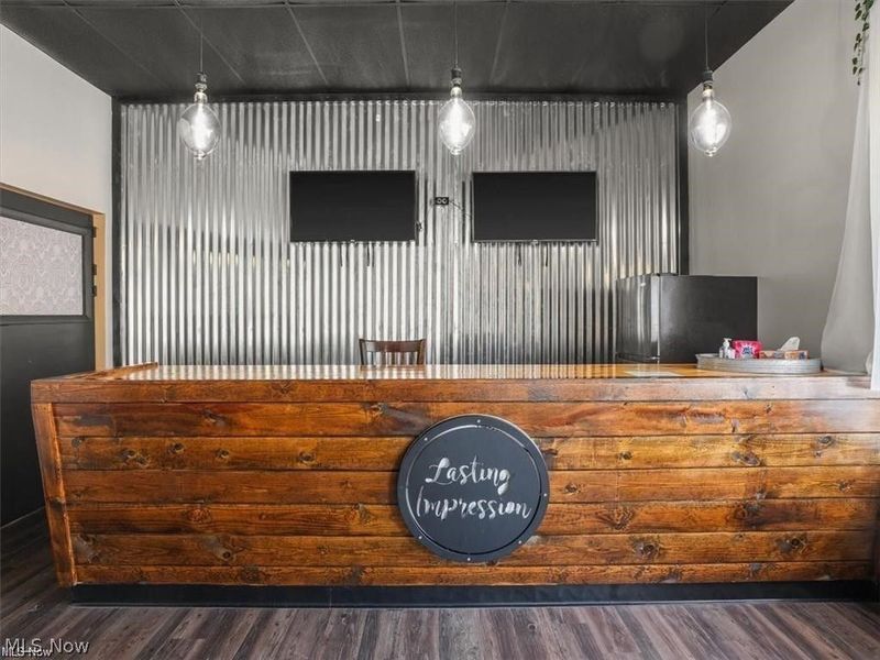 326 W Main Road, Conneaut, OH 44030 Photo 3