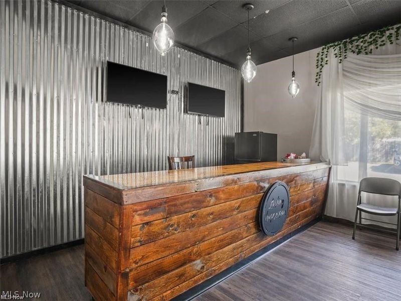 326 W Main Road, Conneaut, OH 44030 Photo 4