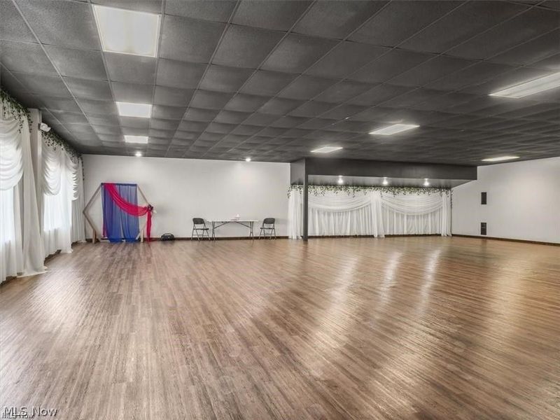 326 W Main Road, Conneaut, OH 44030 Photo 7