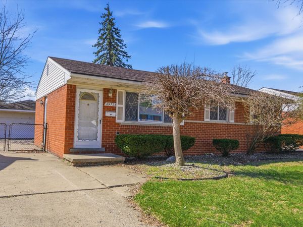 29725 Brown Court, Garden City, MI 48135