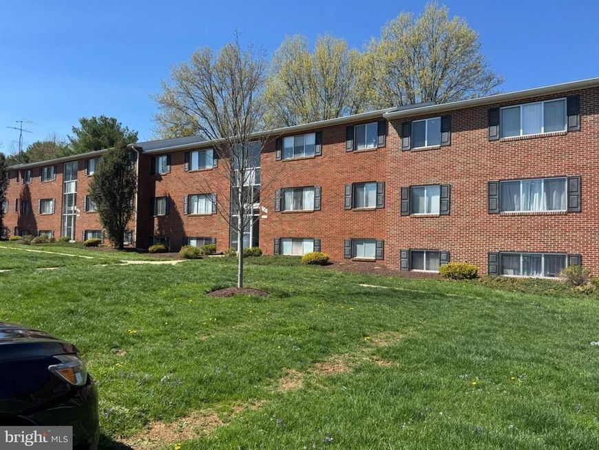 3876 Shadywood Drive , Unit 8, Jefferson, MD 21755 Main Photo