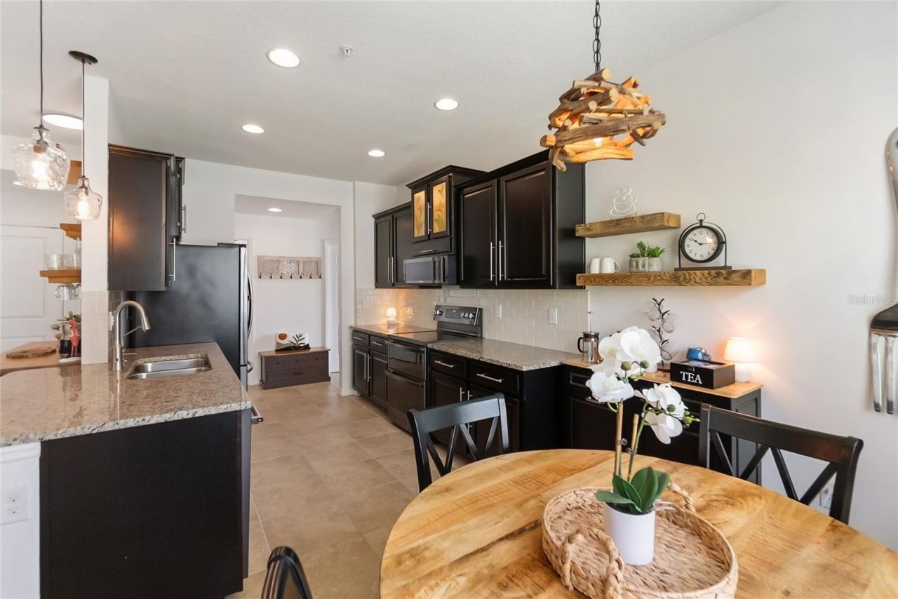 8342 Enclave Way, Unit 102, Sarasota, FL 34243 Photo