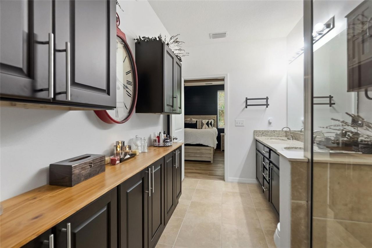 8342 Enclave Way, Unit 102, Sarasota, FL 34243 Photo