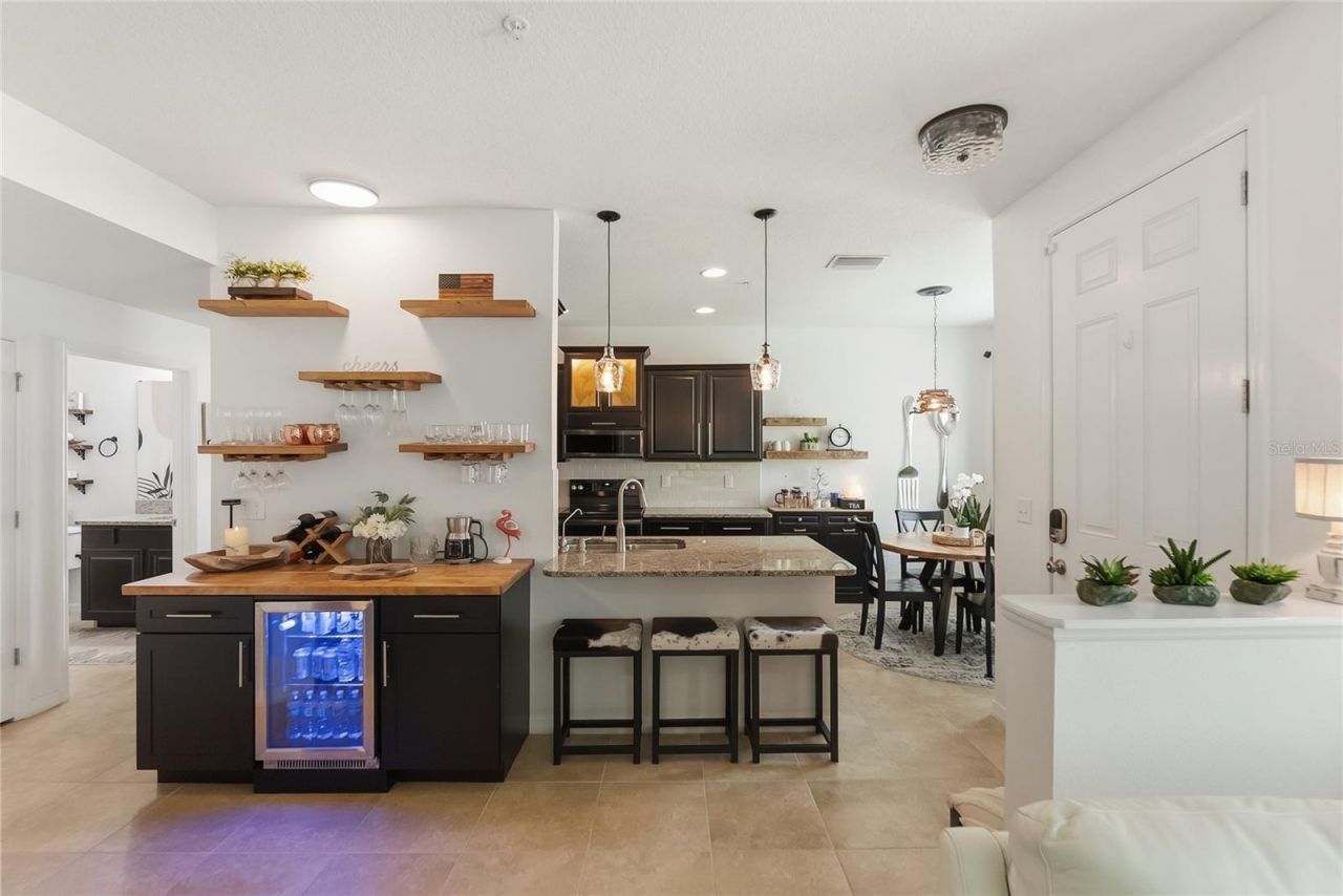 8342 Enclave Way, Unit 102, Sarasota, FL 34243 Photo