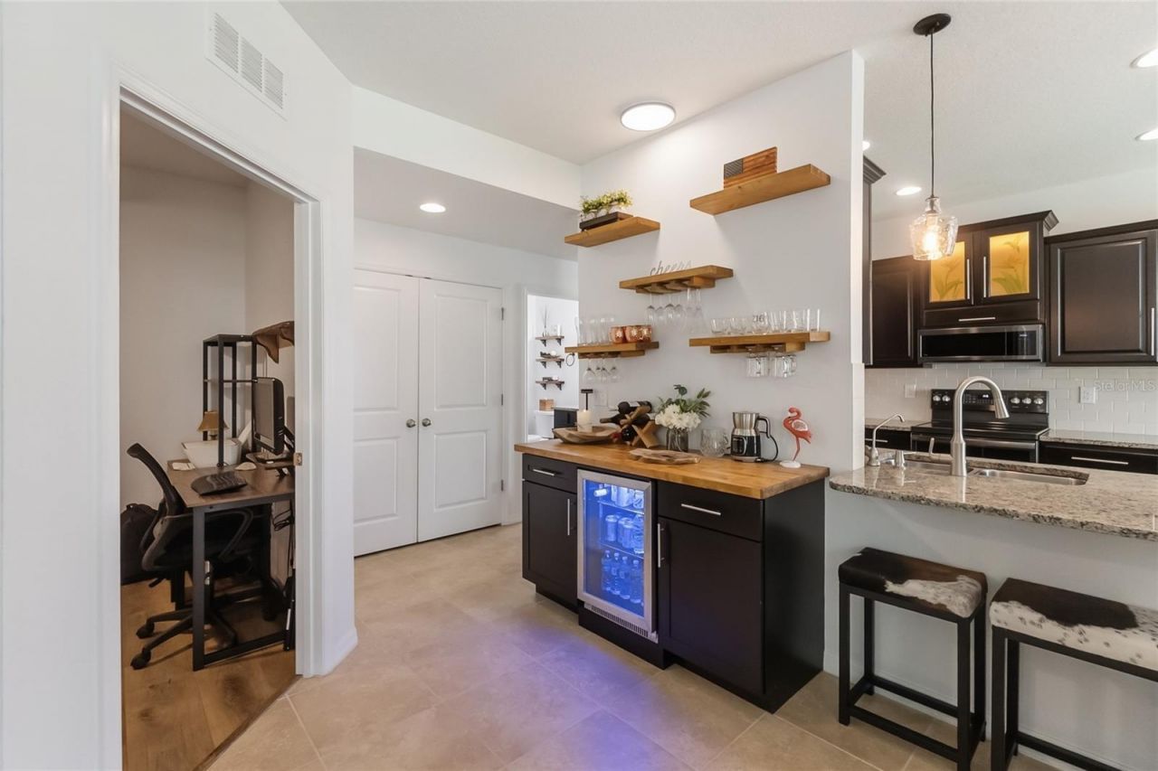 8342 Enclave Way, Unit 102, Sarasota, FL 34243 Photo