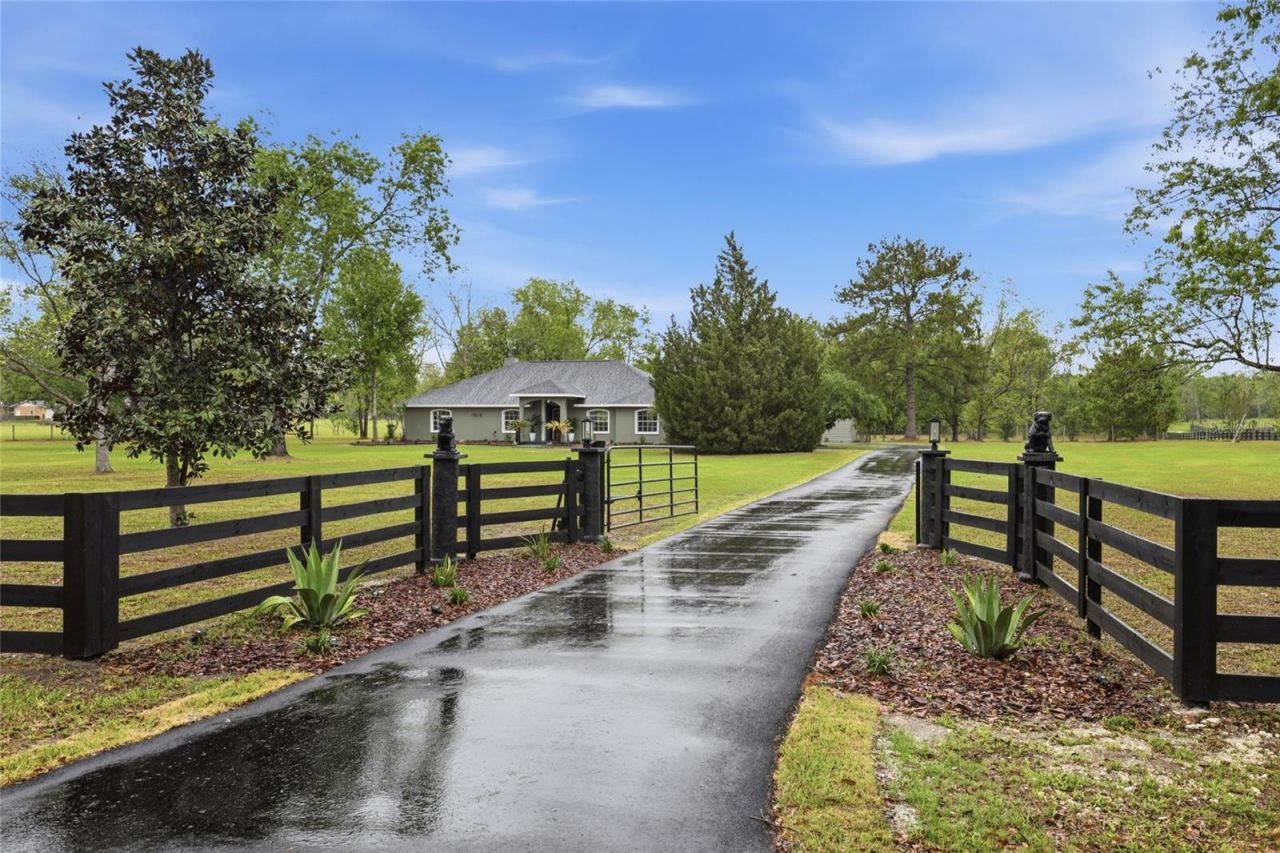 19518 NW 78th Avenue, Alachua, FL 32615 Photo