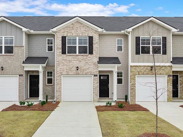 2050 Crossing Road, Stone Mountain, GA 30088