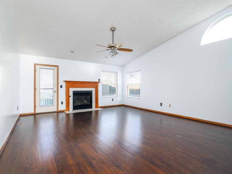 1034 Crossbrook Boulevard, Galloway, OH 43119 Photo 11