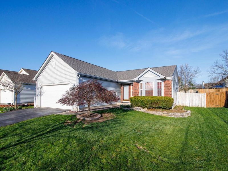 1034 Crossbrook Boulevard, Galloway, OH 43119 Photo 3