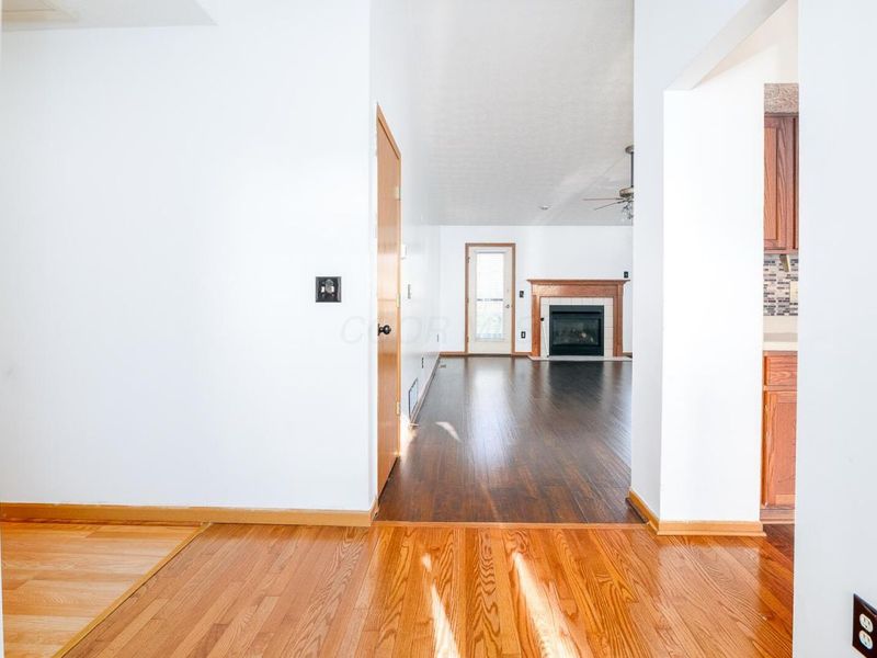 1034 Crossbrook Boulevard, Galloway, OH 43119 Photo 5