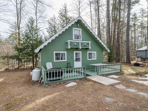 15 Autumn Road, Hillsborough, NH 03244
