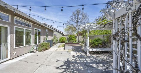 9390 Oakley Court, Reno, NV 89521 Photo