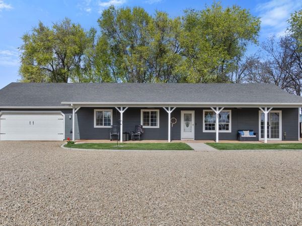 27 N Pit Lane, Nampa, ID 83687