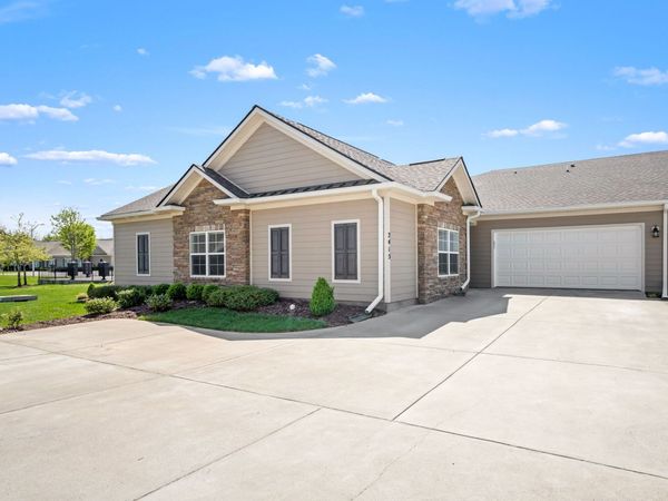 2415 Stonecenter Ln, Murfreesboro, TN 37128