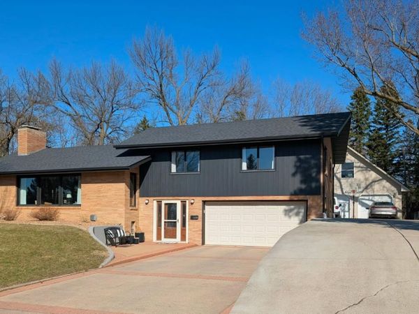 1308 Ridgeview Drive , Montevideo, MN 56265