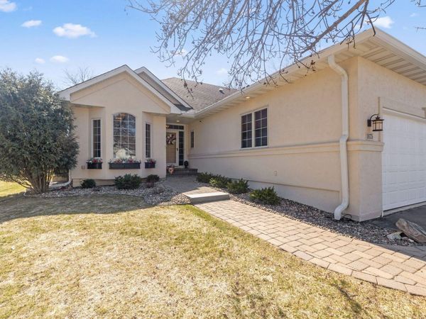 18175 39th Avenue N, Plymouth, MN 55446