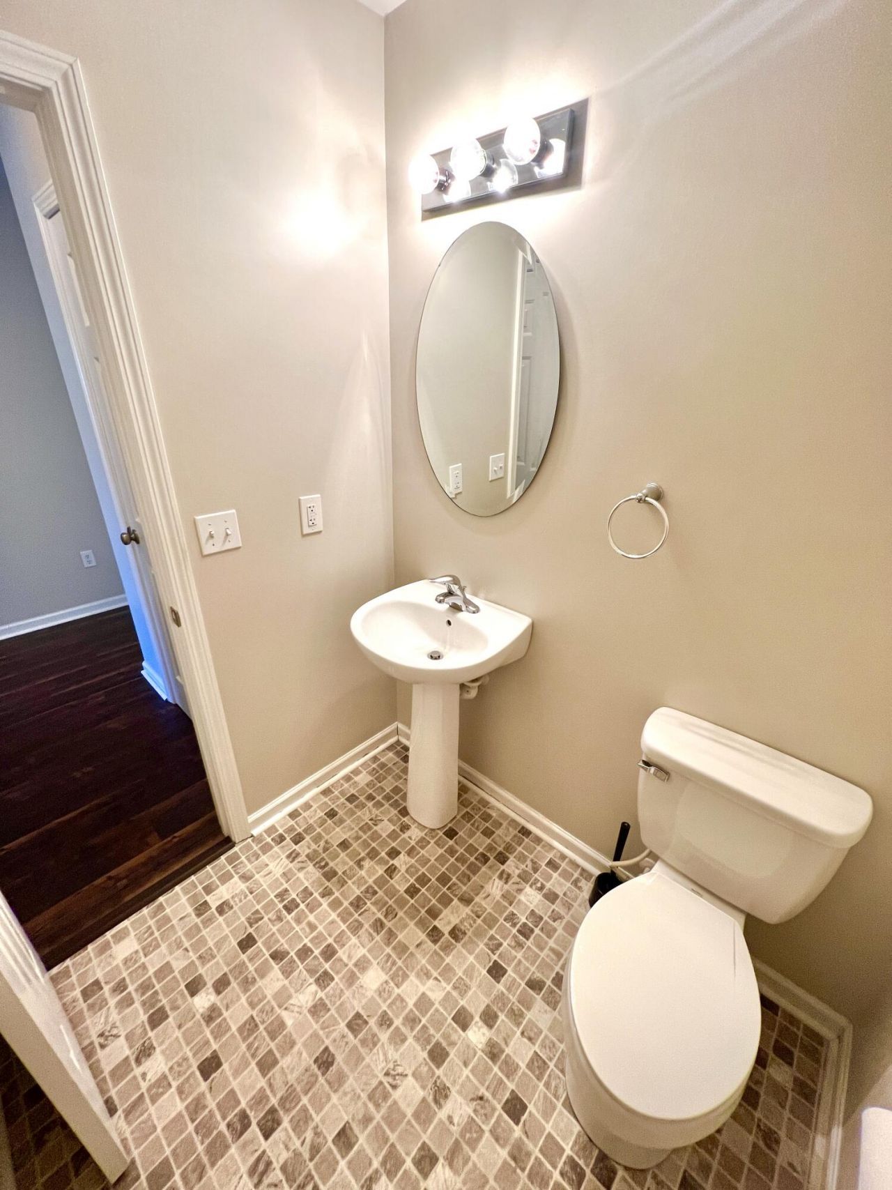 205 Jackson Street Photo 19