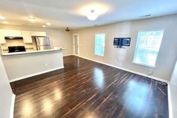 205 Jackson Street photo 4