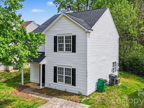 1215 Mcallister Drive , Charlotte, NC 28216