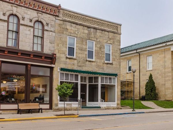 210 N Iowa Street, Dodgeville, WI 53533