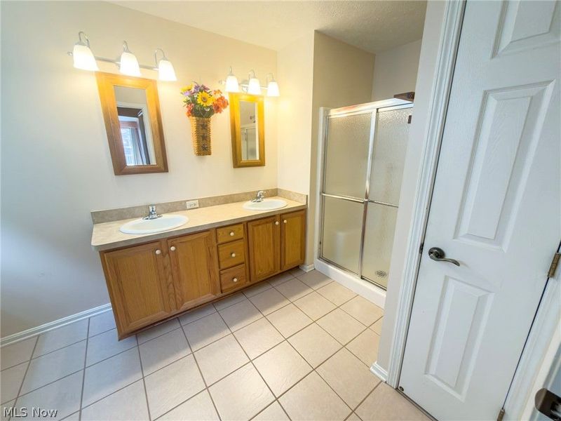 684 Jaystone Place, Macedonia, OH 44056 Photo 22